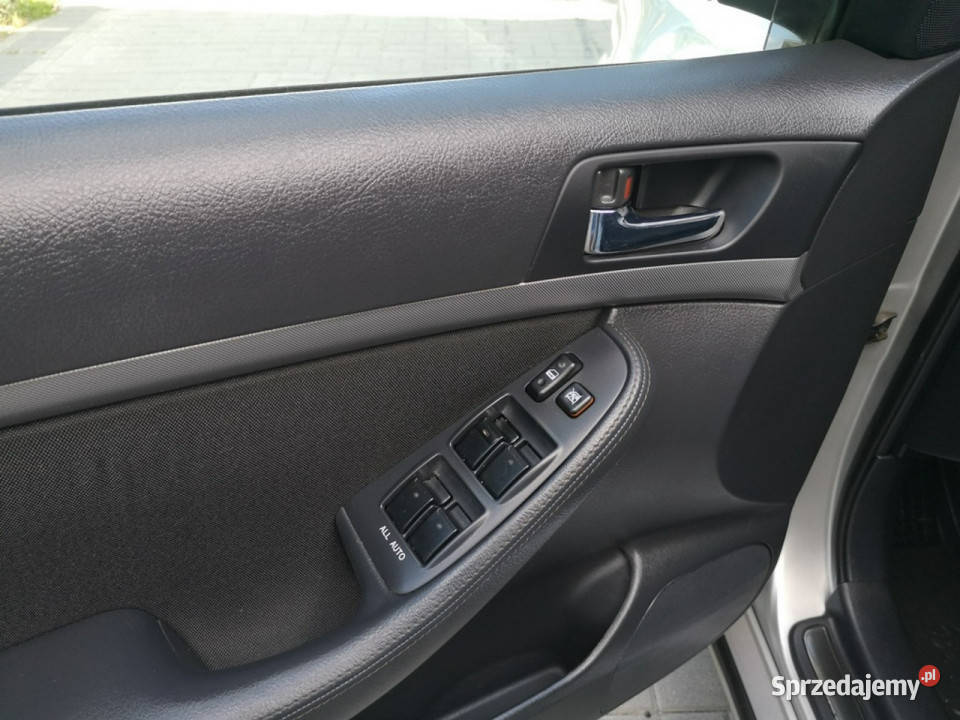 Toyota Avensis 20 D4D 126 Klimatr Isofix Temp manualna Strzegom