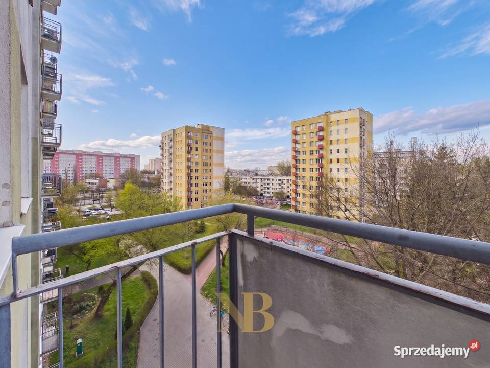 Saska Kępa Międzynarodowa 2 pokoje z widokiem na Nieruchomości Warszawa