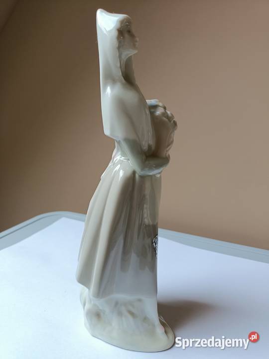 Figurka porcelanowa Espania dama z bukietem Zamość