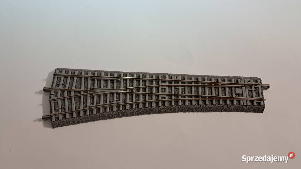 Rozjazd lewy Piko z betonowymi podkładami i