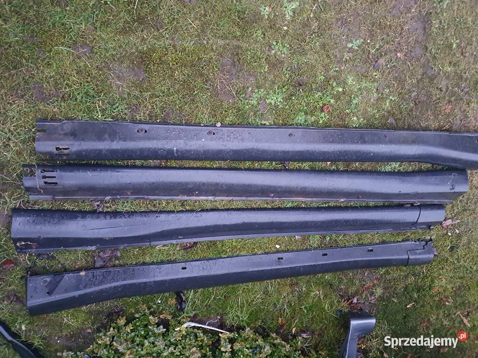 Nakładki progów progi plastikowe Ford Focus mk1 Kraków