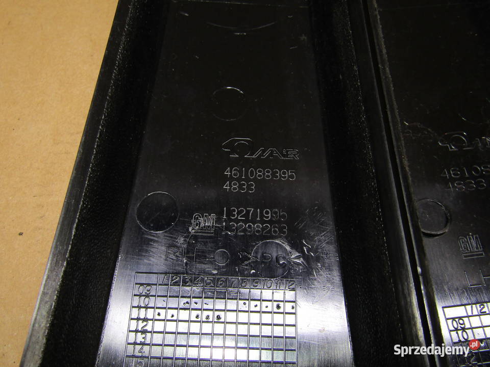 NAKŁADKA SŁUPKA ŚRODKOWEGO OPEL MERIVA B 2011r Mysłaków