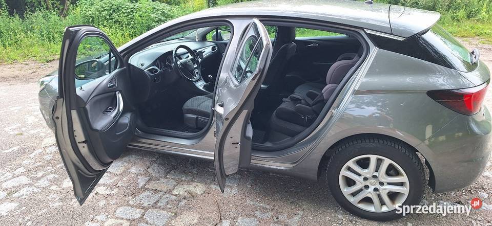 Opel astra K nieuszkodzony Łódź