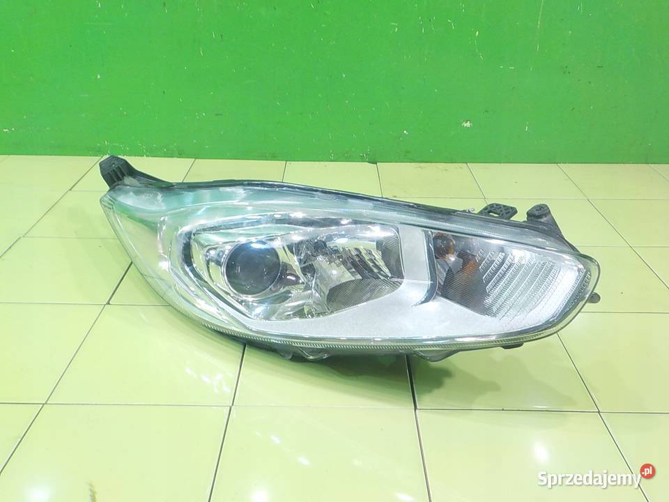 FORD FIESTA MK7 LIFT 10 B 15r HB lampa prawa mazowieckie Suków
