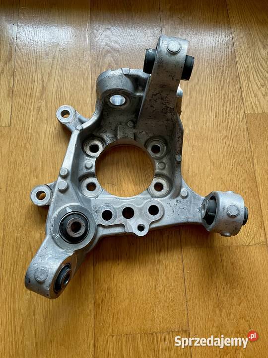 Zwrotnica prawy tył Nissan 370z lubelskie Lublin sprzedam