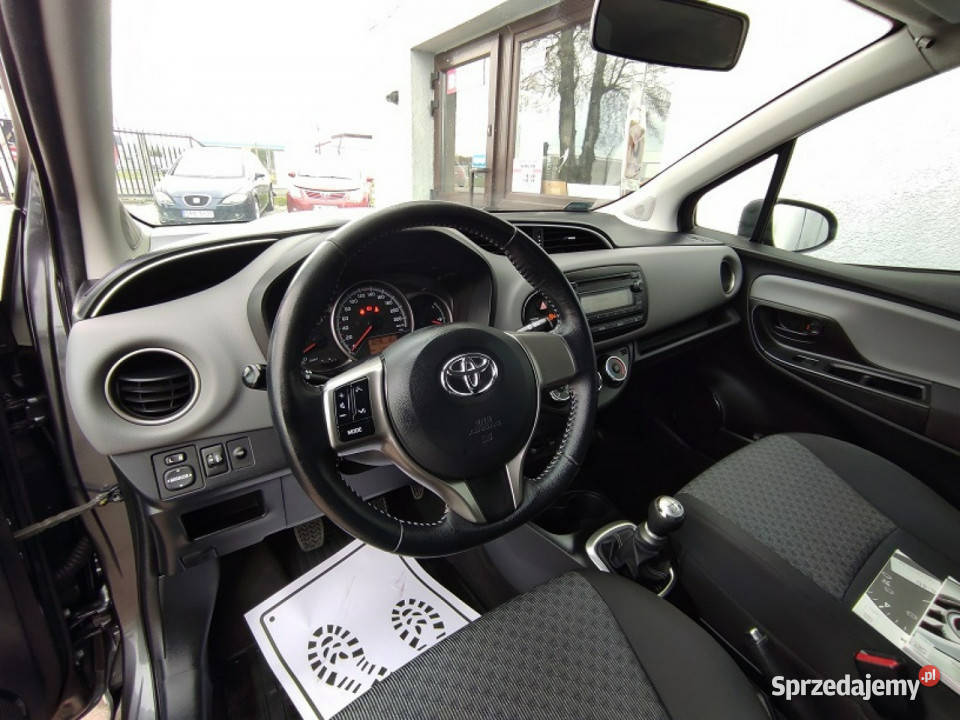 Toyota Yaris FL klima elszyby wielofunkcja org Rok produkcji 2016 Yaris śląskie Racibórz