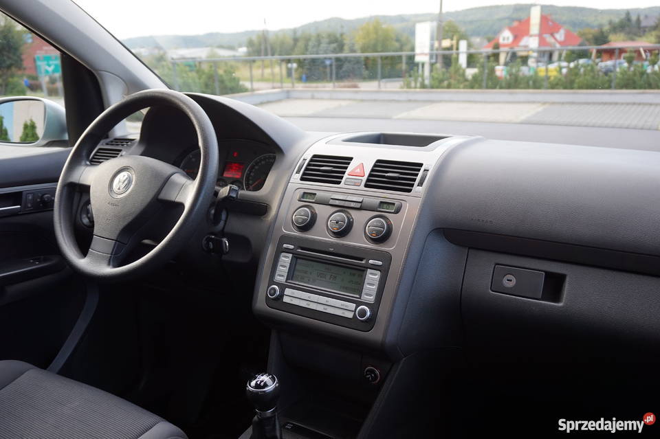 VW TOURAN 19 TDI 7 OSOBOWY srebrny Reda