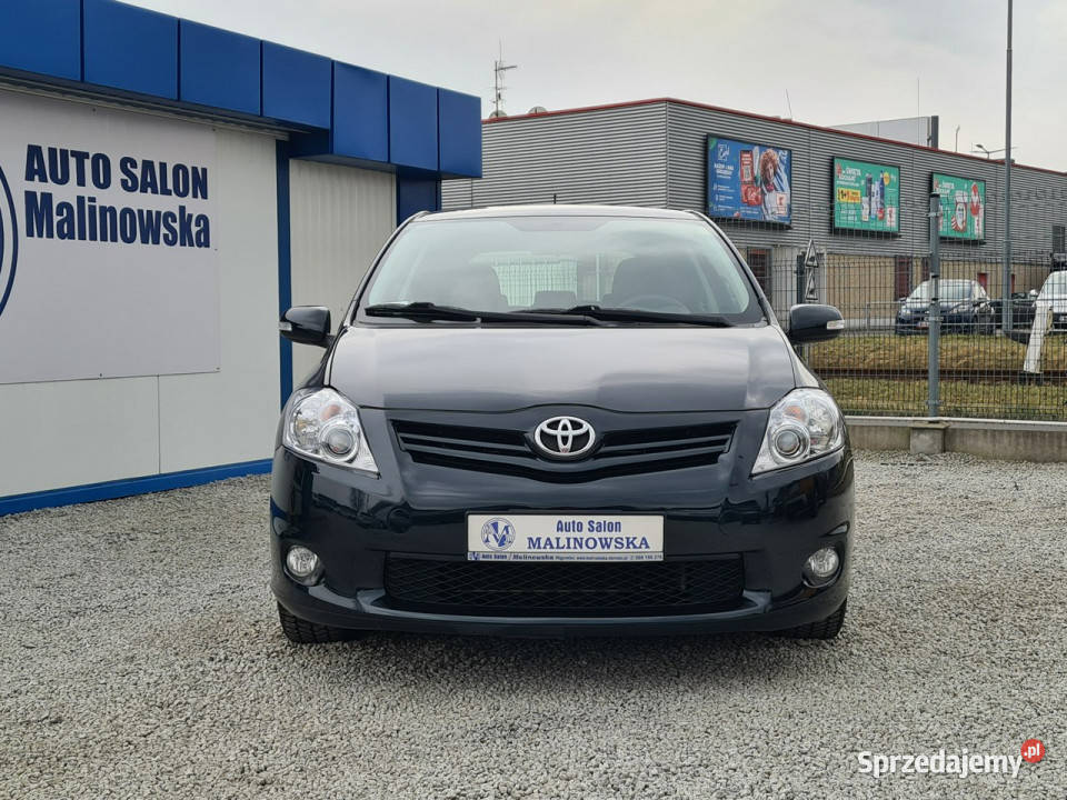 Toyota Auris 99 16 132 Klimatyzacja Halogeny benzyna wielkopolskie