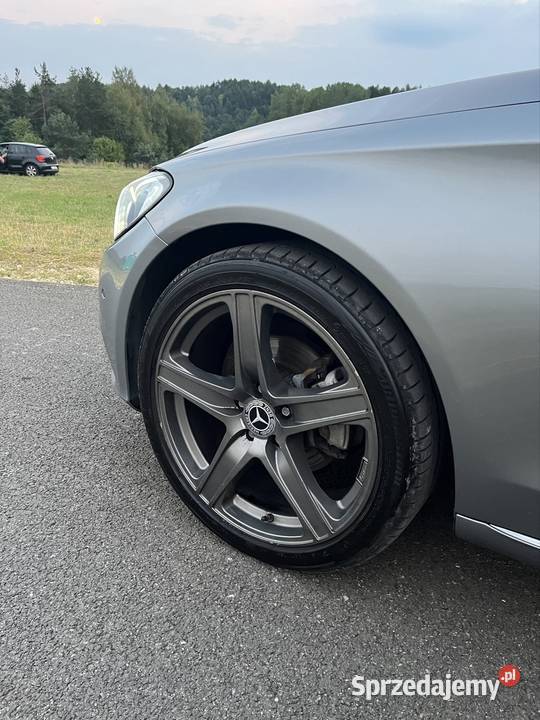 Piękny MercedesBenz CKlasa W205 sprzedam