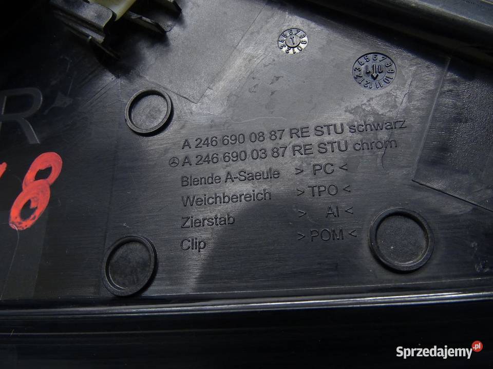 ZAŚLEPKA OSŁONA BŁOTNIKA PRAWA PRZÓD PRZEDNIA osobowe