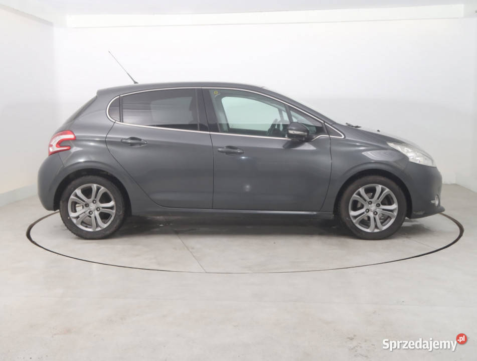 Peugeot 208 12 PureTech 208 Bielany Wrocławskie