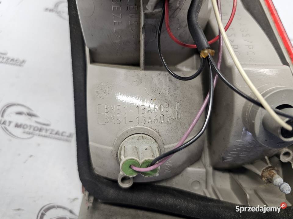 FORD FOCUS MK3 III 13r lampa lewa tył w klapę Kielce