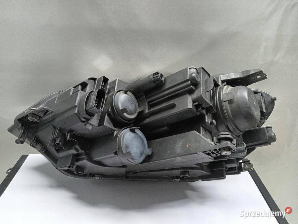 LAMPA PRAWY PRZÓD PRZEDNIA VW TOURAN 3 5TB941006