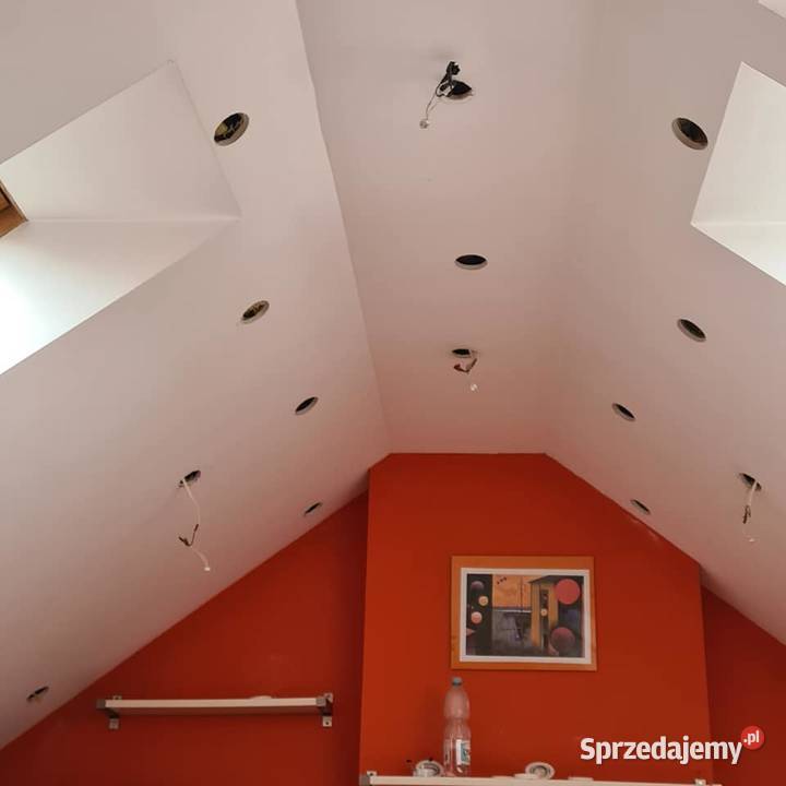 Naprawa ocieplenia dachu Wdmuchiwanie celulozy Dębica usługi budowlane