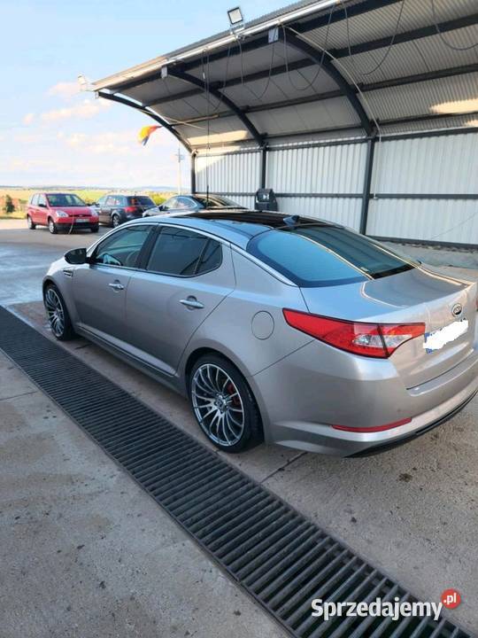 Kia Optima 10 sedan szyba tylna tył wielkopolskie