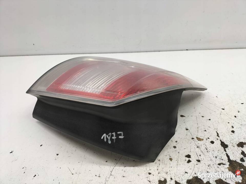 LAMPA TYŁ LEWA EU KOMBI 13223675 Opel Astra III Lampy tylne