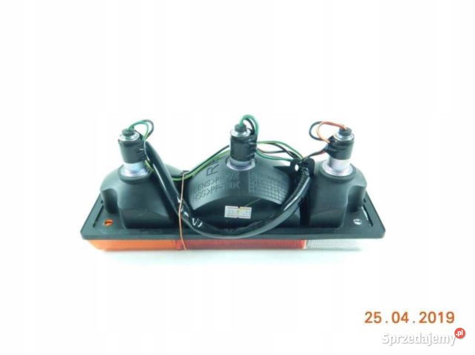 LAMPA PRAWA TYŁ FORD RANGER 0211 1423085 osobowe