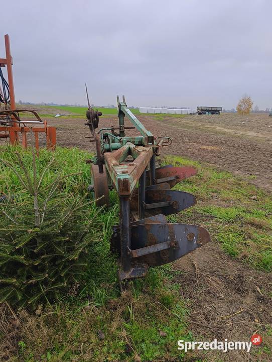 Pług Bomet 3skibowy łódzkie Kadzidłowa