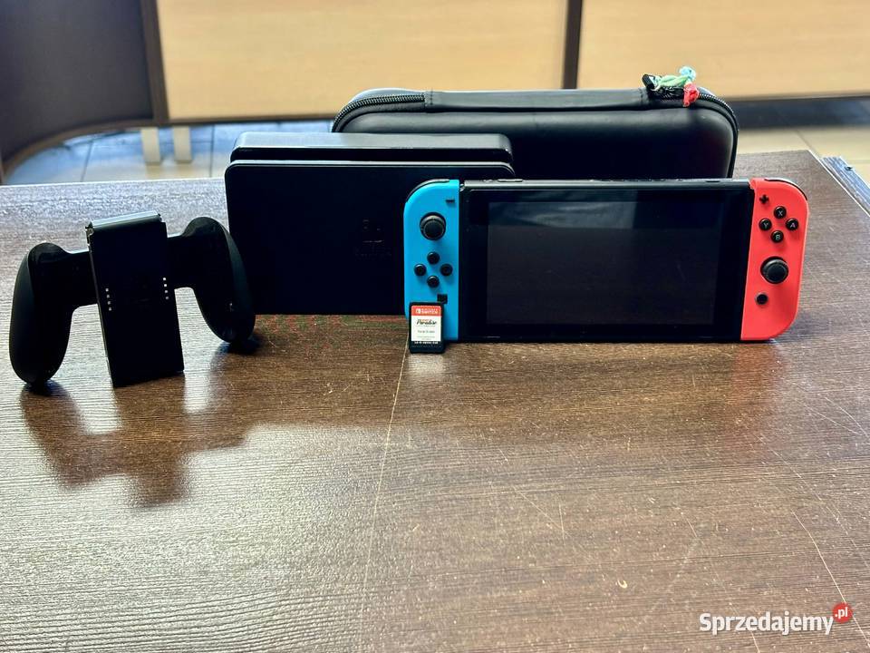 Konsola NINTENDO SWITCH HAC00101 Gra Akcesoria sprzedam