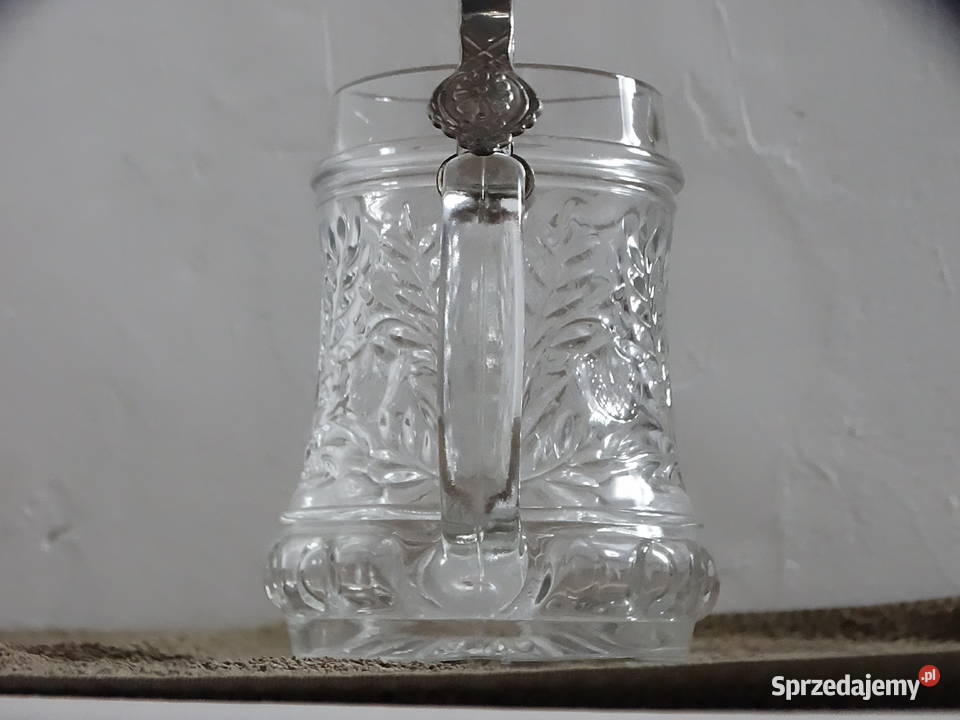 Solidny kufel z cynową klapą BMF Made in W