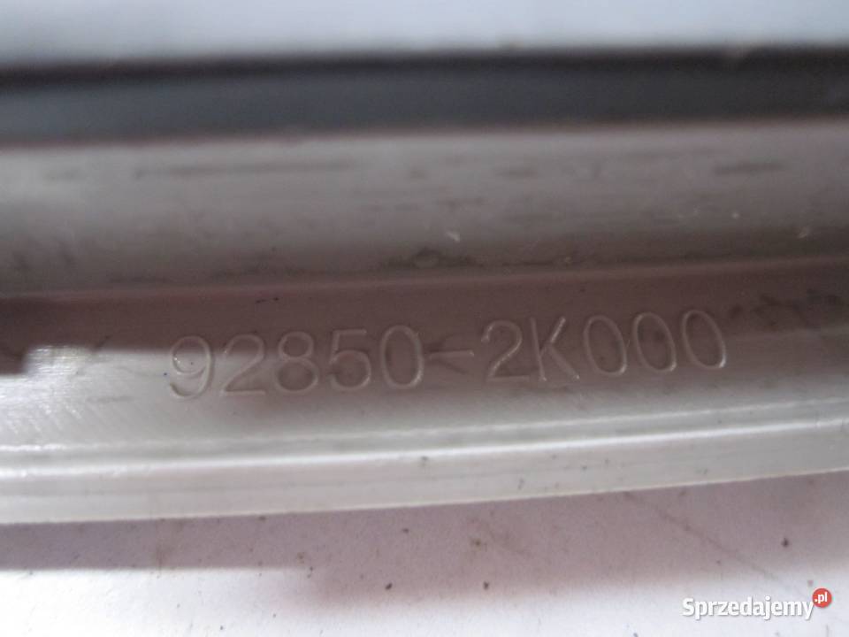 KIA SOUL 16 09r lampka podsufitki 928502K000 osobowe Kielce