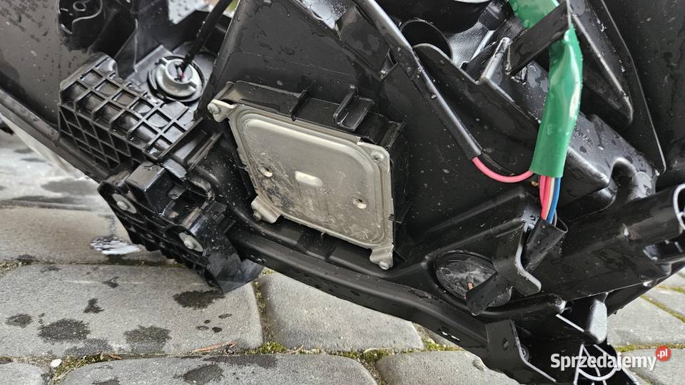 NISSAN LEAF II ZE1 LAMPY PRZÓD FULL LED LEWA osobowe Lampy przednie Szarów