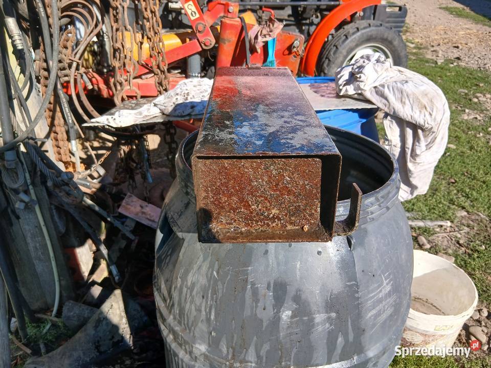 Siłowniki wywrotu d47d55 kołyski sprzedam