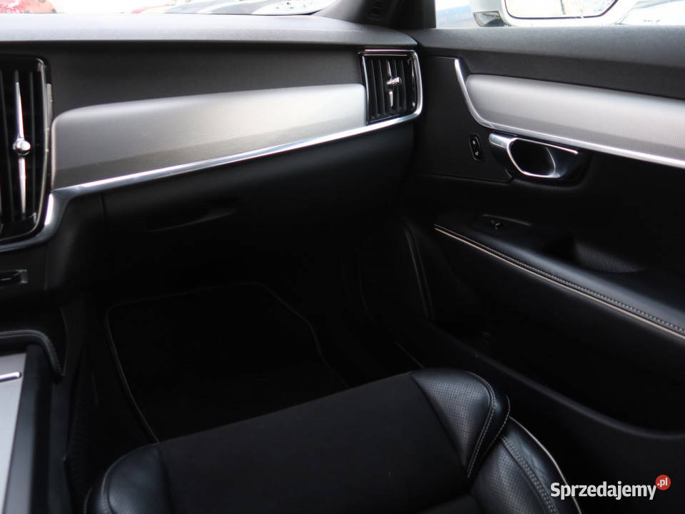 Volvo V90 D5 AWD centralny zamek