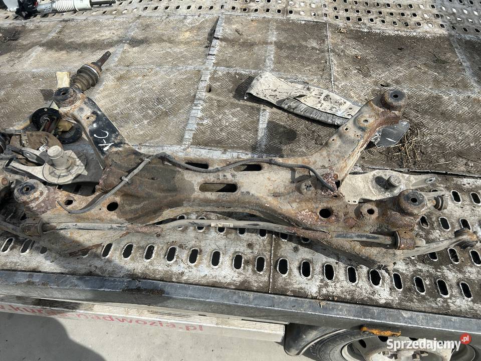 Belka tylna zawieszenie tyl Opel Vectra C HB Bodzentyn sprzedam