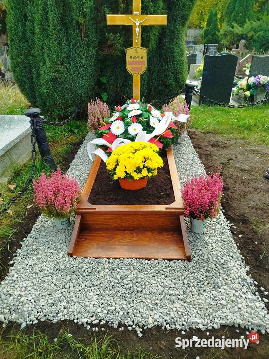 Obudowa grobu Cmentarz Pełczyńska Pęgowska dolnośląskie