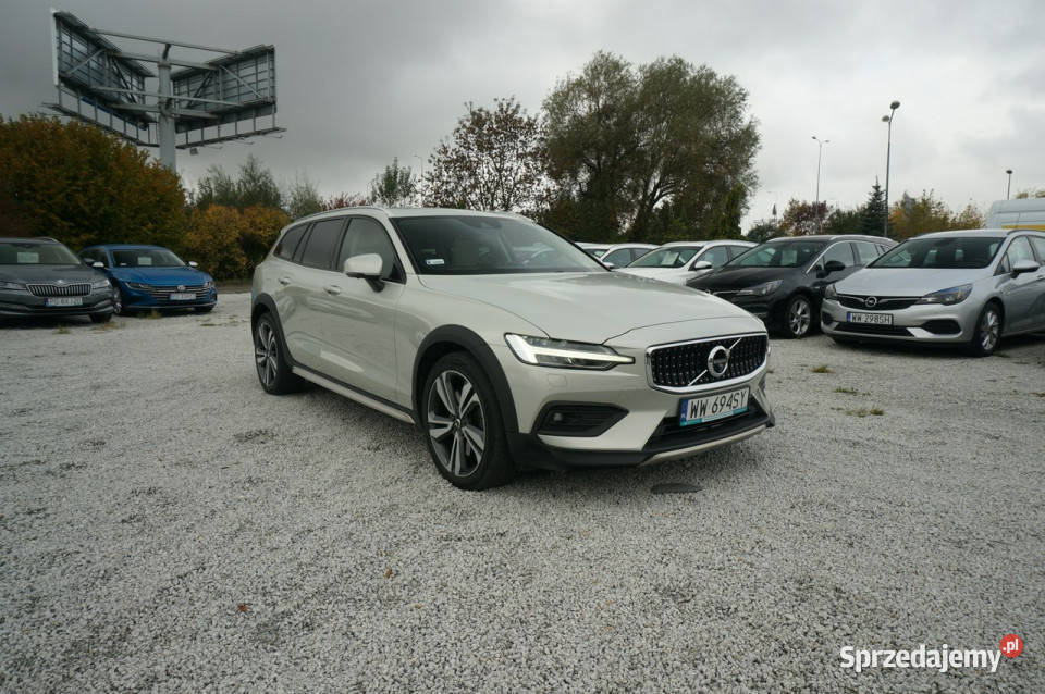 Volvo V60 Cross Country B5 250 Cross Country Pro