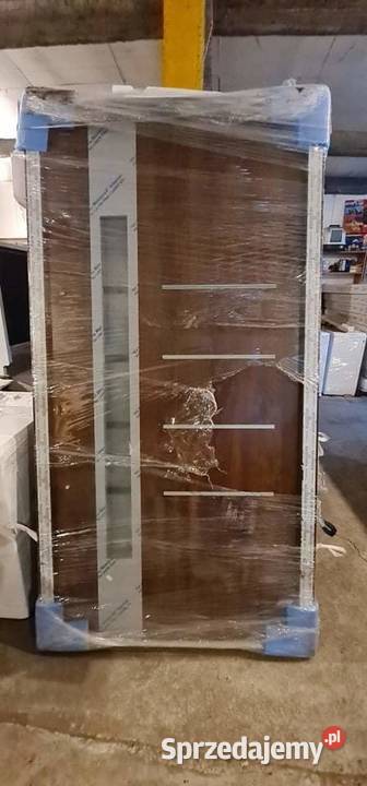 Drzwi zewnętrzne z antabą klamką ocieplaną Szamotuły