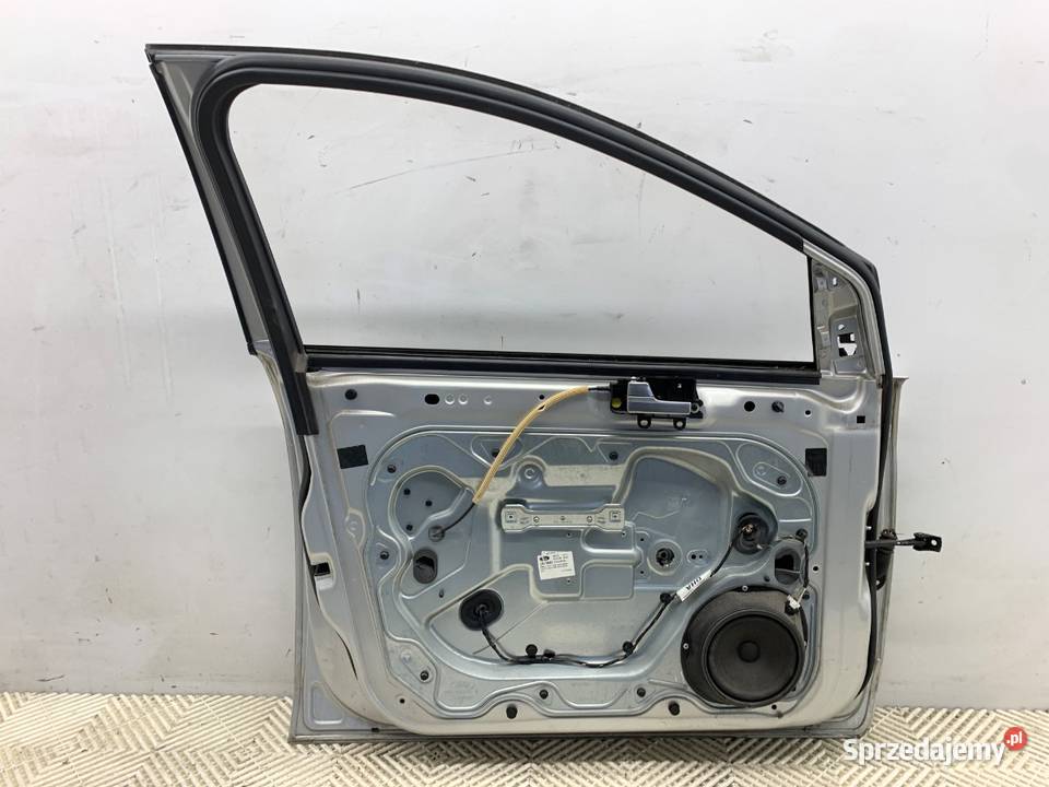 DRZWI LEWY PRZÓD FORD FOCUS II Kombi 0412 podkarpackie