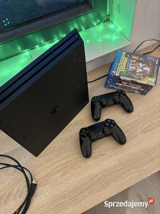 PlayStation 4 Pro 1TB dwa pady Stan Wartkowice