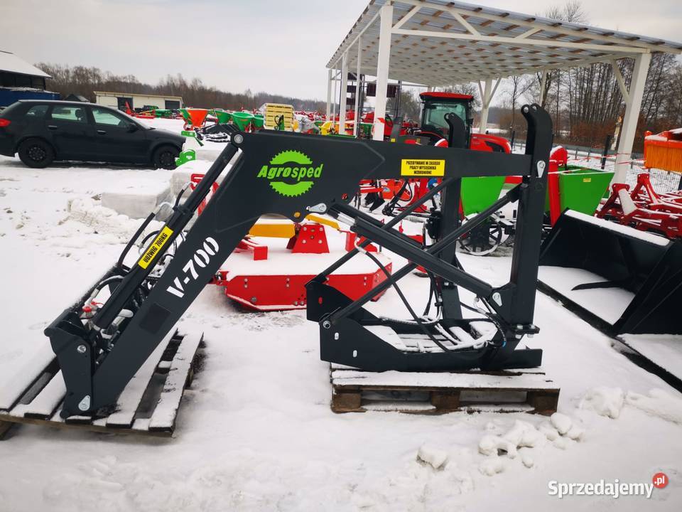 Ładowacz czołowy firmy Agrosped model V700 dolnośląskie Strzegom