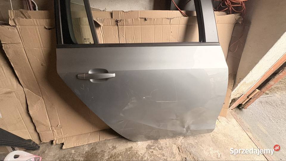 Opel Zafira C Tourer 2012 drzwi Z179 zachodniopomorskie