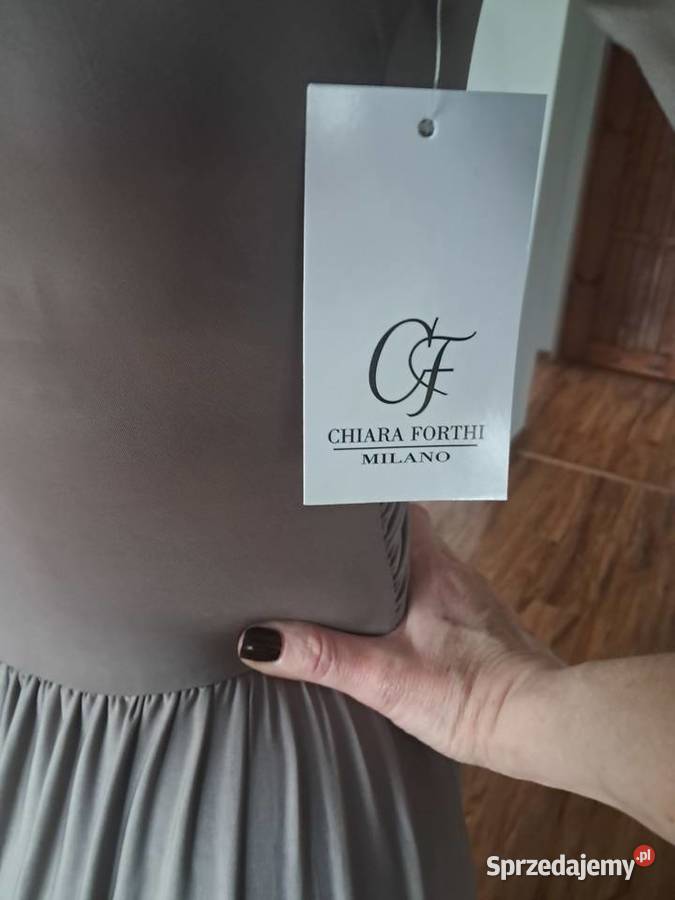 nowa beżowa sukienka firmy Chiara Forthi rozmiar sprzedam