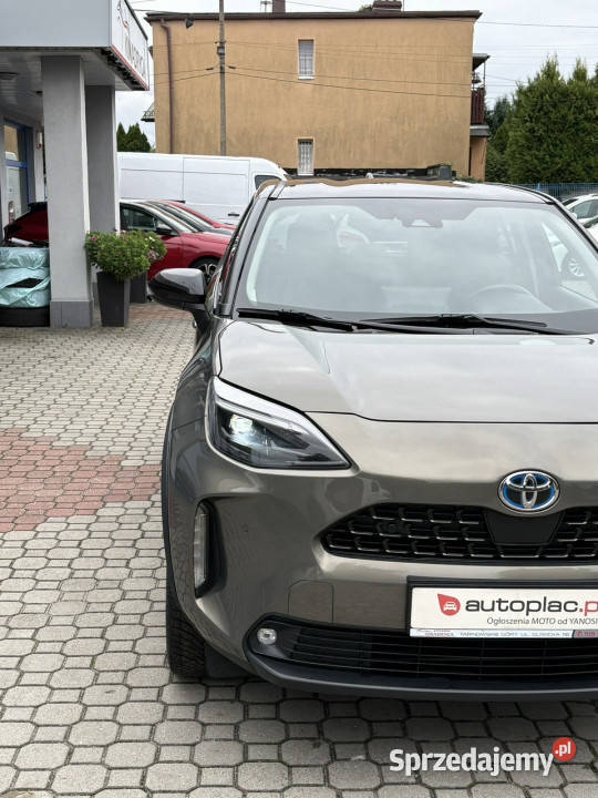 Toyota Yaris Cross 20222023 4x4 Adventure światła LED Tarnowskie Góry