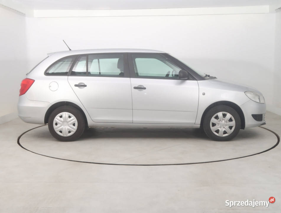 Skoda Fabia 12 TSI manualna Bielany Wrocławskie