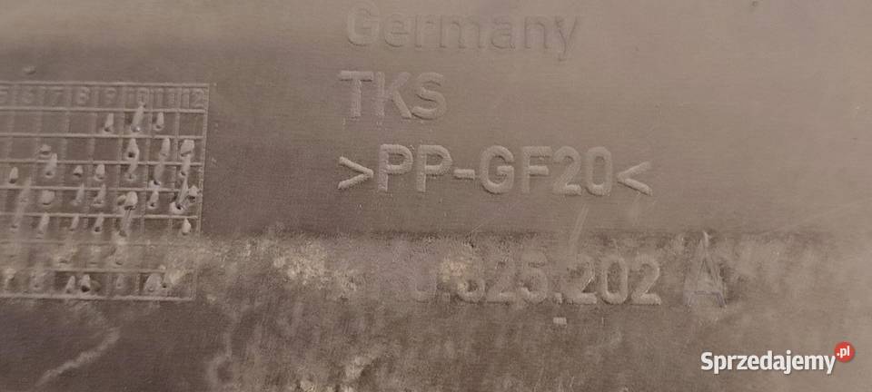 AUDI Q5 8R OSŁONA PODWOZIA PRAWA 8R0825202A osobowe dolnośląskie
