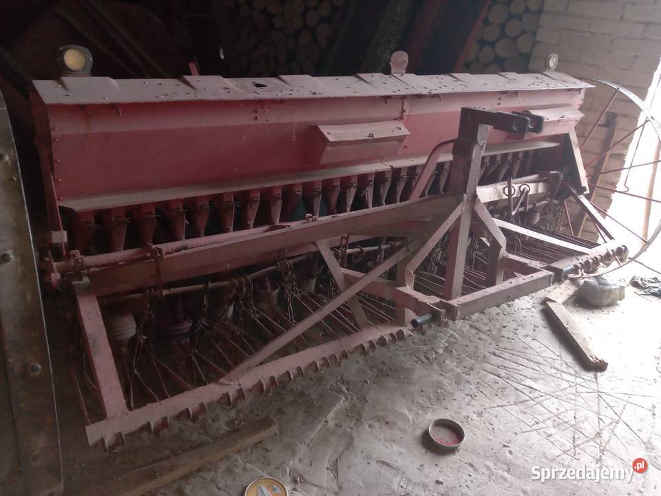 Siewnik Zbożowy Konny 26 lejek Zawieszany Gościeradów Ukazowy