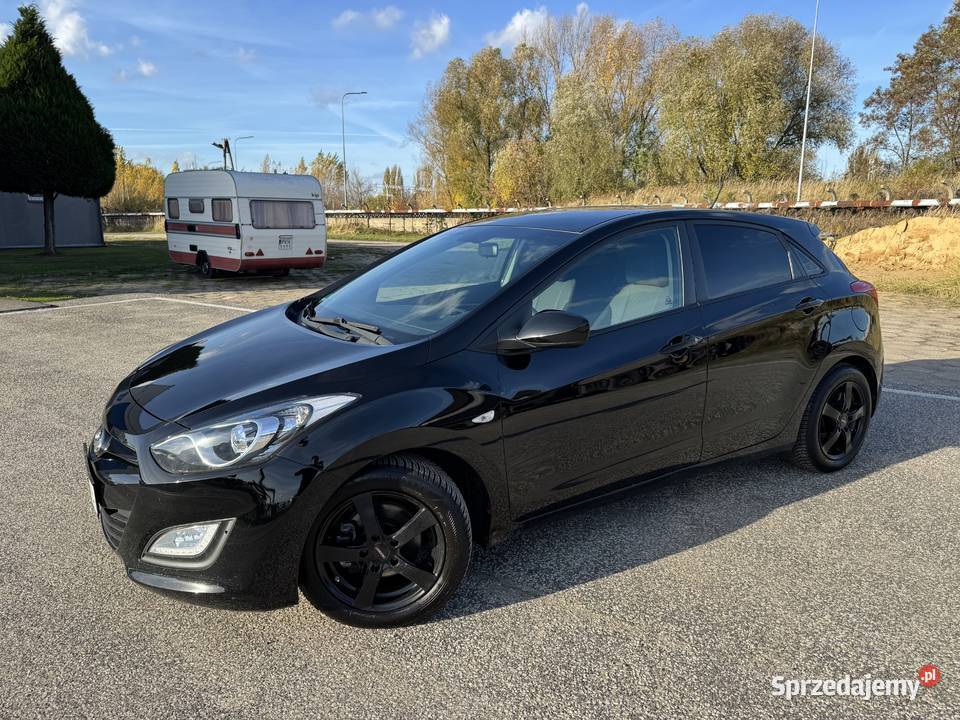 Hyundai i30 14 BENZYNA Klimatronik Nawigacja Konin