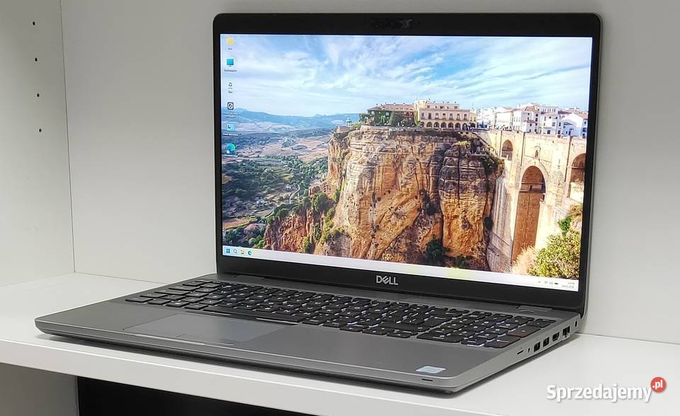 Laptop Dell Latitude 5500 Intel i58365u 16GB W11 HDMI
