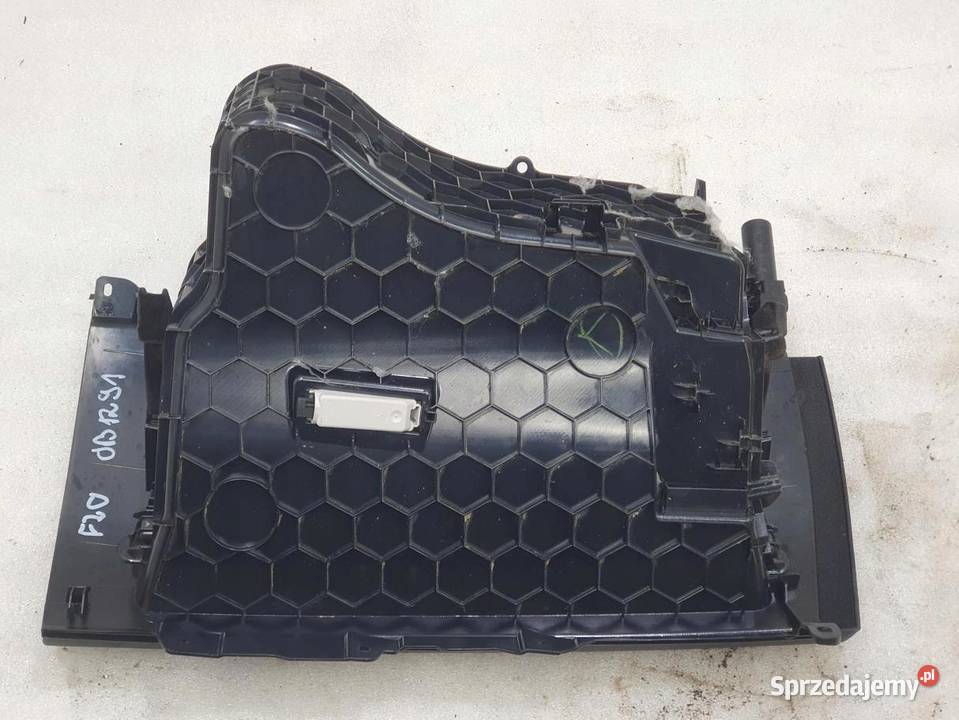 SCHOWEK PASAŻERA BMW F20 wielkopolskie