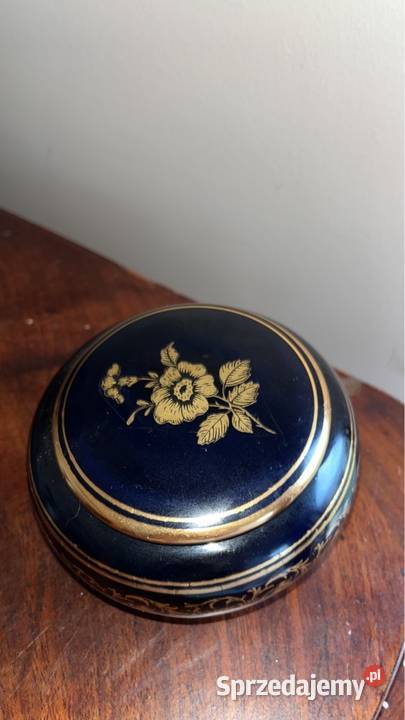 Puzderko z ciemnego kobaltu Na białej porcelanie Gdańsk