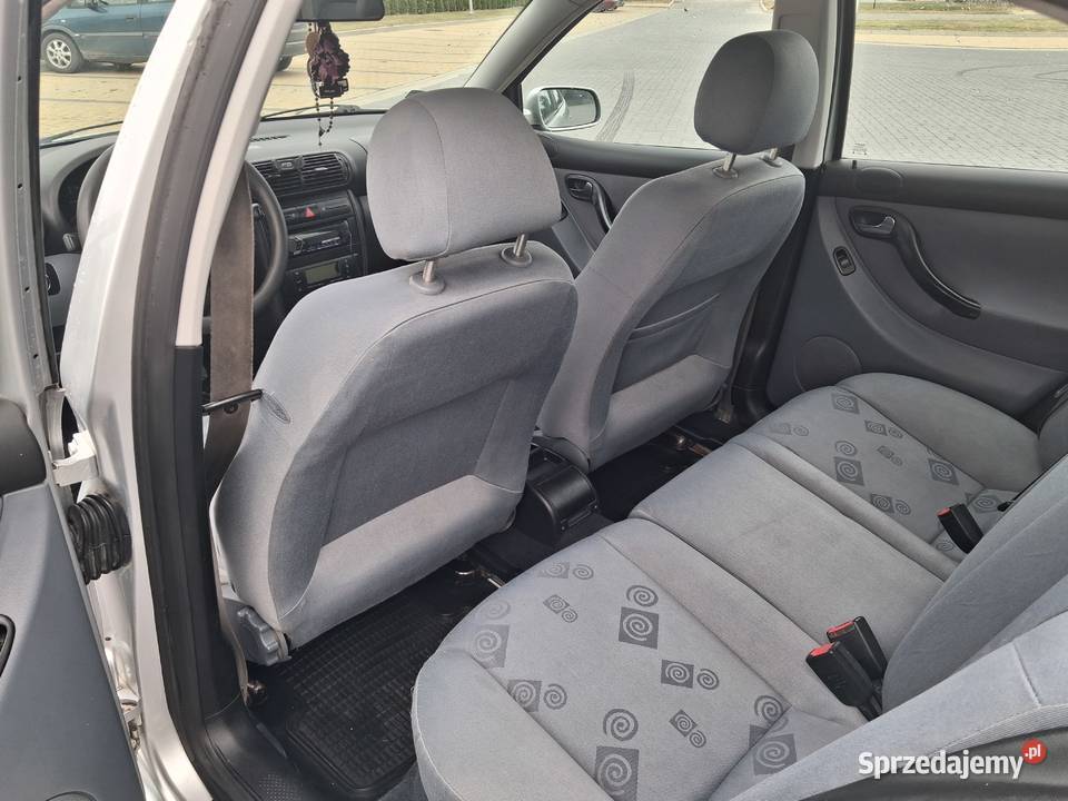 Sprzedam Seat Leona Rok produkcji 2000 Krzczonów Drugi