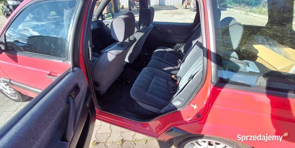 VW Passat B3 18