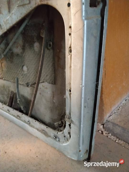 Sprzedam drzwi prawe do VW Garbus i maski sprzedam