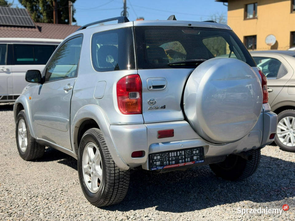 Toyota RAV4 20 benz 150 4X4 klimatyzacja II isofix