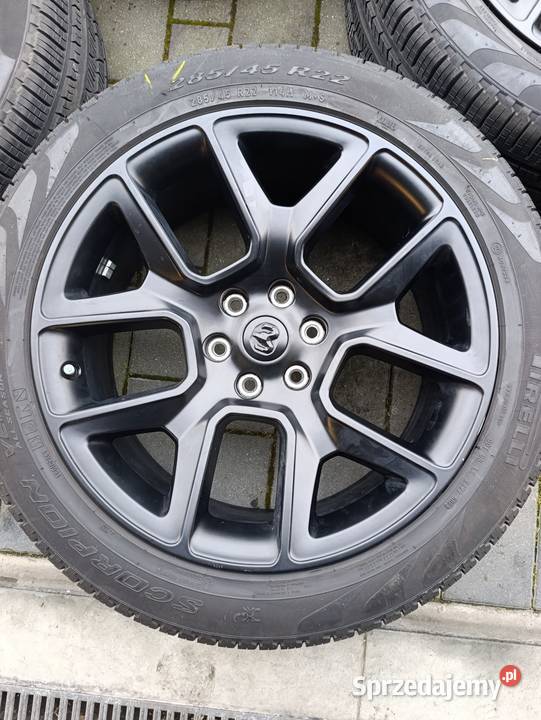 Opony felgi RAM 1500 R22 oryginalne MOPAR aluminiowe Czarny Las sprzedam